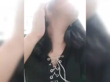 Bongacams Watch Live Sex Cams of Selinababy99