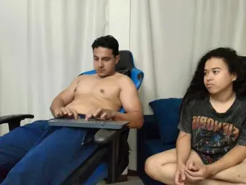 Bongacams Watch Live Sex Cams of couplee-horny