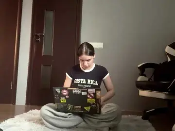 Bongacams Nude Webcam of tootightwiththong