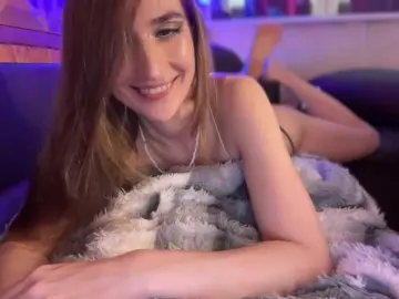 Bongacams Watch Live Sex Cams of CandyBoom