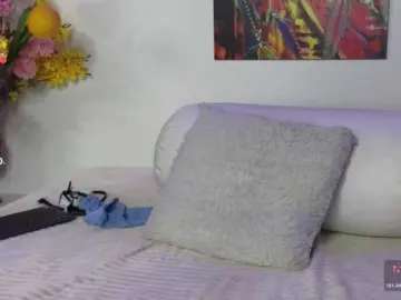 Bongacams Live Sex Cam of LittleSky