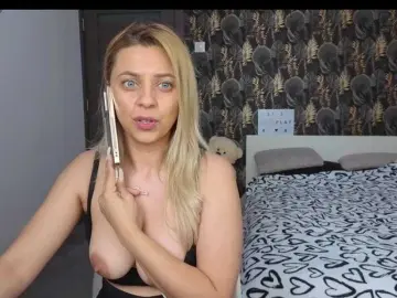Bongacams Live Sex Cam of CarlaStaceeFun