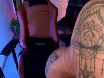 Bongacams Live Porn of LisaMonroe