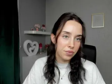 Bongacams Live Sex Cam of adeleLive
