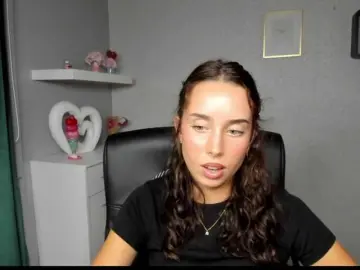 Bongacams Adult Webcam of adeleLive