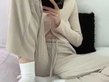 Bongacams Free Porn Cam of BestyBoobs