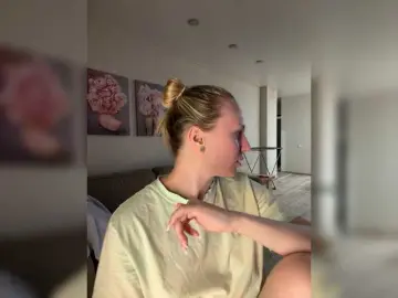 Bongacams Private Sex Chat of HotWillow