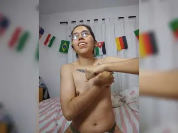 Bongacams Best Webcam of skinny333