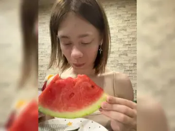 Bongacams Live Sex Cam of 18YoungPussy18