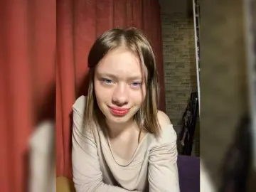 Bongacams Nude Webcam of 18YoungPussy18