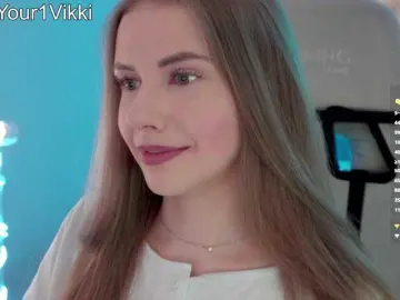Bongacams Live Porn of -VikkiL0vesCheese-