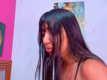 Bongacams Adult Video Chat of littleeemiily