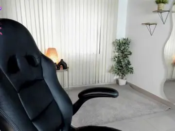Bongacams Sex Cam of Min-Yuna