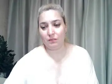 Bongacams Watch Live Sex Cams of KickaIricka