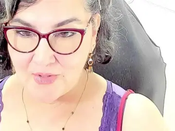 Bongacams Watch Live Sex Cams of cataleya-mom