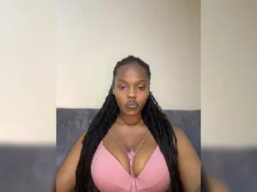 Bongacams Sex Cam of Curvy-maxy9