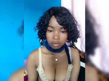 Bongacams Sex Cam of Candis02