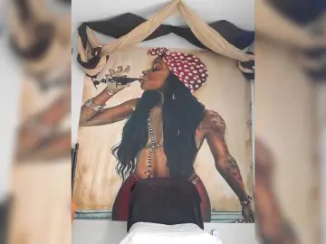 Bongacams Free Porn Cam of QueenAnitaDix