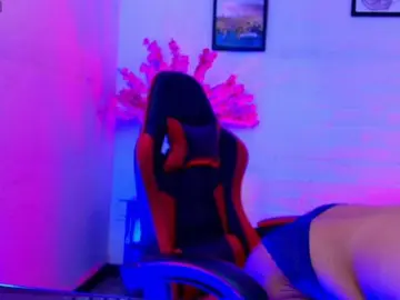 Bongacams Watch Live Sex Cams of Ayliinn