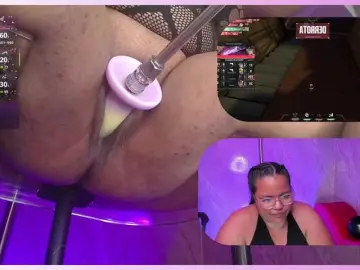 Bongacams Nude Webcam of MhiaRey