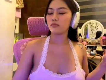 Bongacams Private Sex Chat of LesliDine