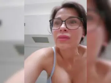 Bongacams Live Sex Cam of SophieMary