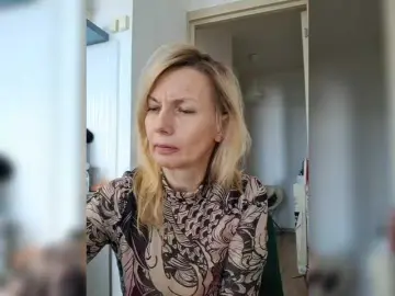 Bongacams Live Sex Cam of ShiningMILF