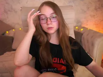 Bongacams Live Sex Cam of ArrinaWairr
