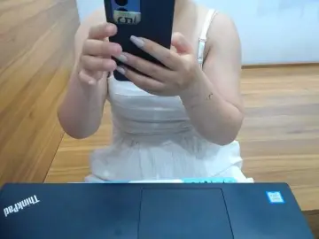 Bongacams Free Porn Cam of --Luna--