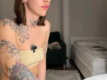 Bongacams Sex Cam of IRAONIC