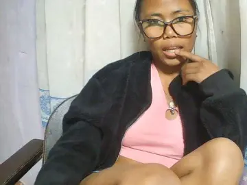 Bongacams Free Porn Cam of Natalie-Luxa
