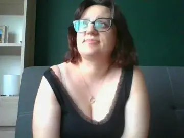 Bongacams Watch Live Sex Cams of sensualParis