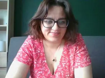 Bongacams Best live sex cam show of sensualParis