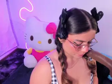 Bongacams Free Porn Cam of Belacurvyx