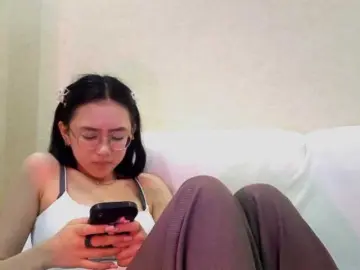 Bongacams Adult Webcam of MyrleHenggeler