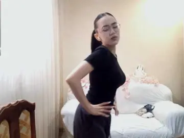 Bongacams Private Sex Chat of MyrleHenggeler