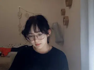 Bongacams Free Live Porn of MyrleHenggeler