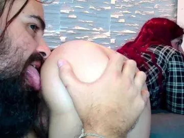 Bongacams Sex Chat of AmelieandRoss