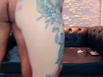 Bongacams Nude Webcam of AmelieandRoss