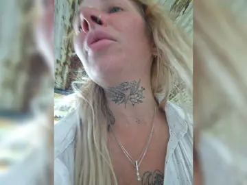 Bongacams Live Sex Cam of dvenasti