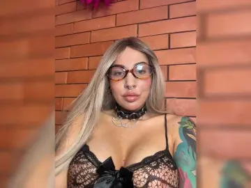 Bongacams Adult Video Chat of CosmoV1be
