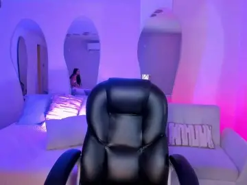 Bongacams Watch Live Sex Cams of BellaCarteer