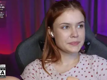 Bongacams Free Porn Cam of AliceWyliee