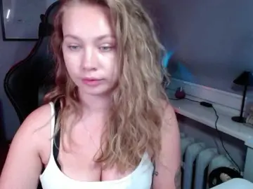 Bongacams Free Live Porn of hollyBB