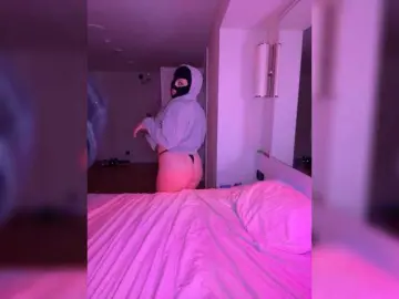 Bongacams Watch Live Sex Cams of LilllitRR