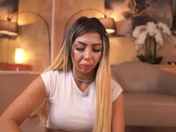 Bongacams Live Porn of LucyyRosse