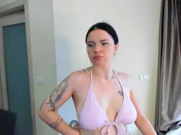 Bongacams Watch Live Sex Cams of evelyne-xx