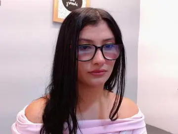 Bongacams Free Porn Cam of louisk2