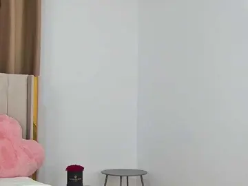 Bongacams Watch Live Sex Cams of EmilyNovaa