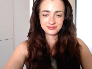 Bongacams Nude Webcam of LorennePlay